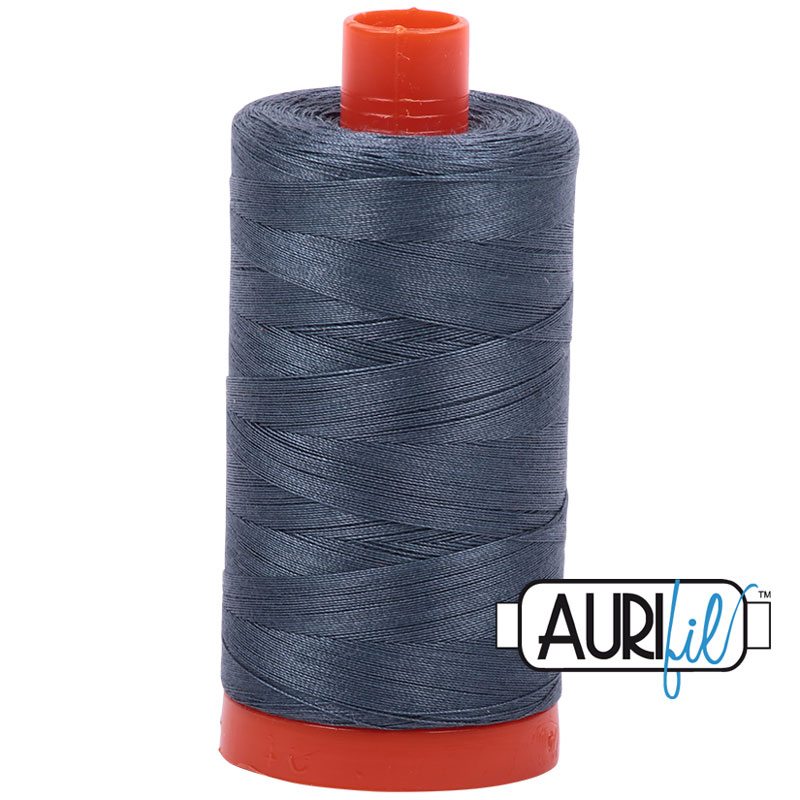 Fil à courtepointe Aurifil Coton 50wt - View 21