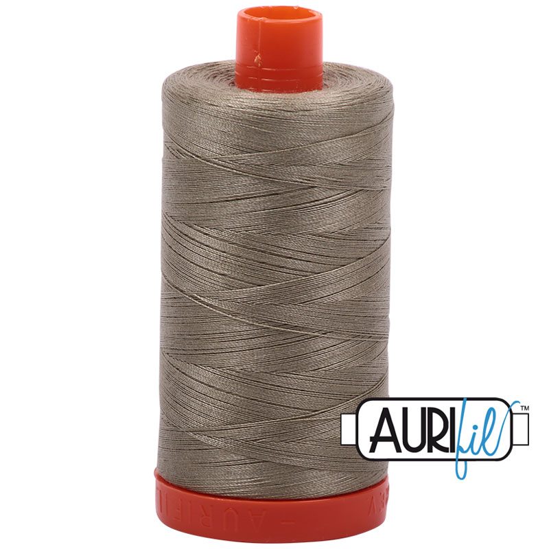 Fil à courtepointe Aurifil Coton 50wt - View 174