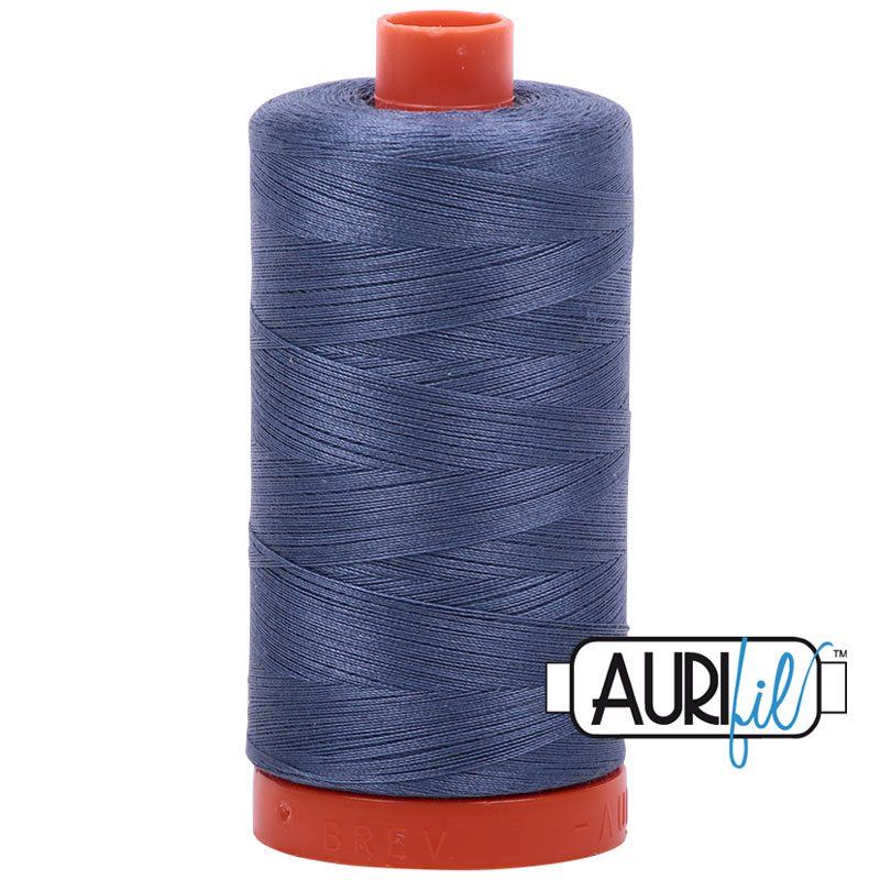 Fil à courtepointe Aurifil Coton 50wt - View 27