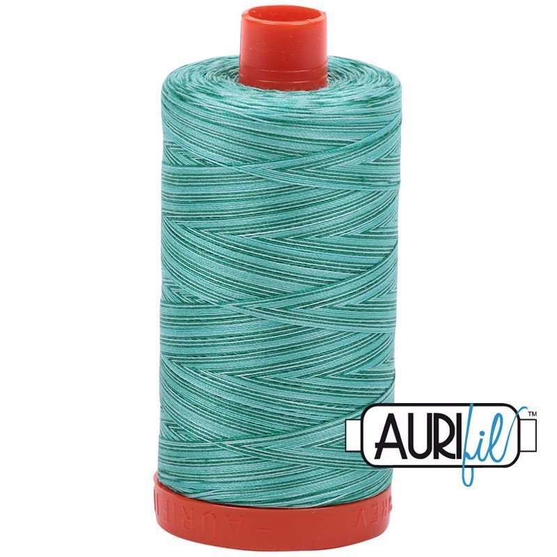 Fil à courtepointe Aurifil Coton 50wt - View 222