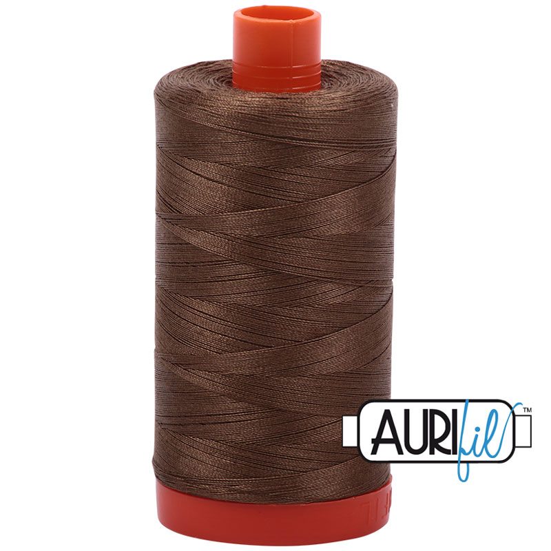 Fil à courtepointe Aurifil Coton 50wt - View 30