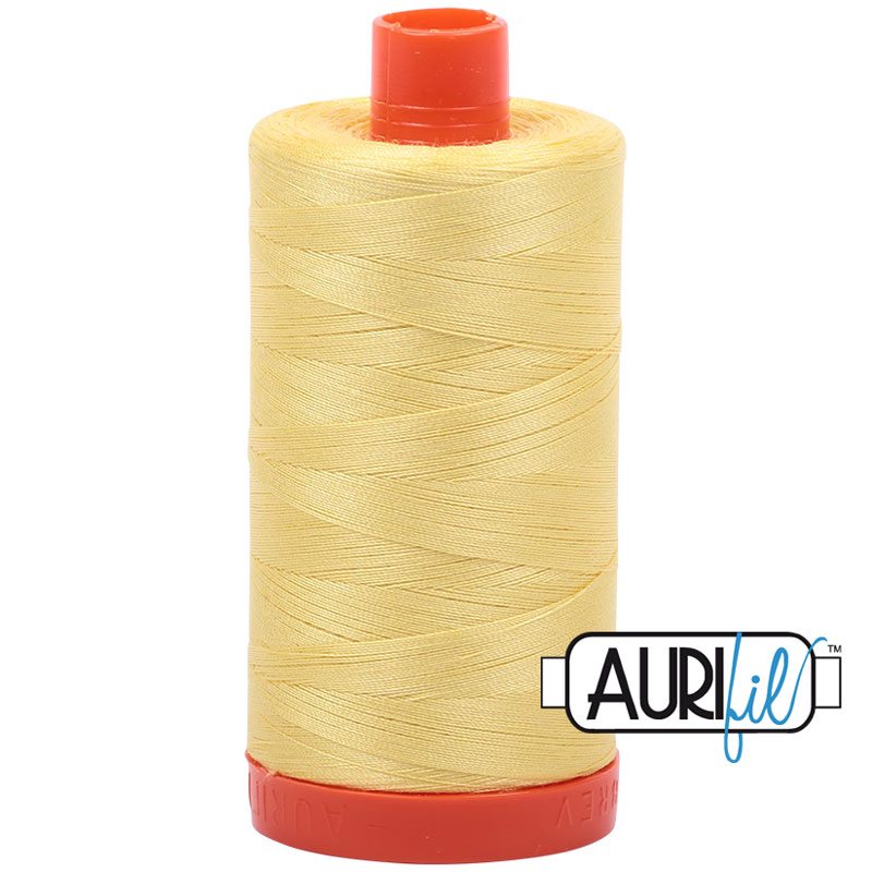 Fil à courtepointe Aurifil Coton 50wt - View 38