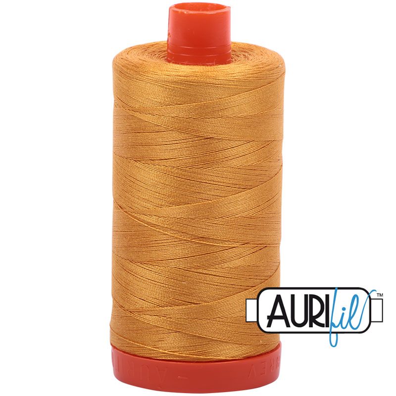 Fil à courtepointe Aurifil Coton 50wt - View 46