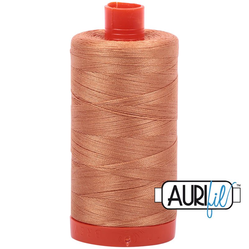 Fil à courtepointe Aurifil Coton 50wt - View 51