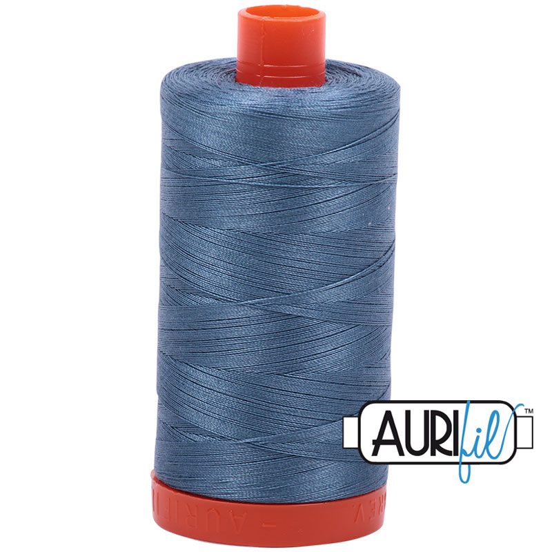 Fil à courtepointe Aurifil Coton 50wt - View 12