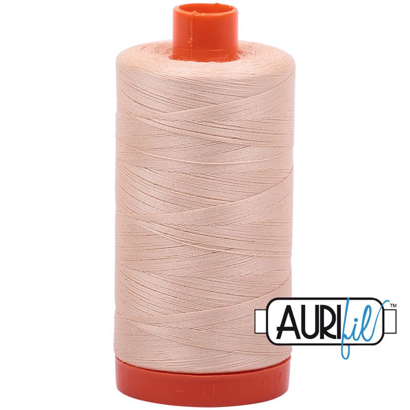 Fil à courtepointe Aurifil Coton 50wt - View 71