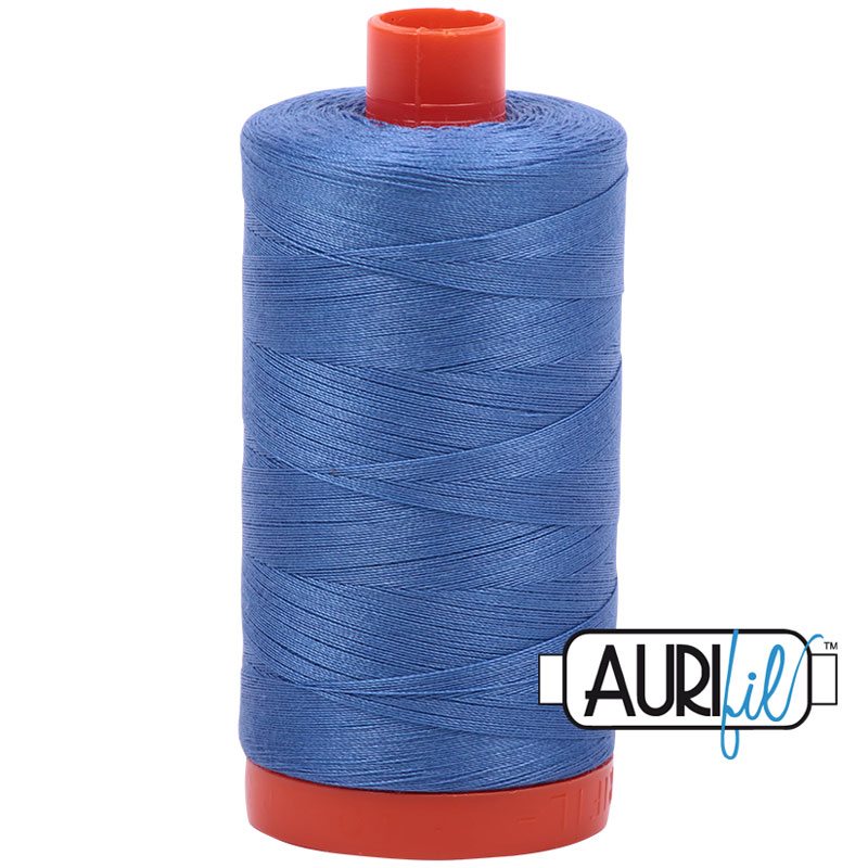 Fil à courtepointe Aurifil Coton 50wt - View 13